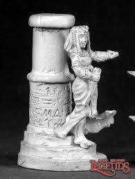 Miniatures - Dark Haven Legends - Egyptian Priestess